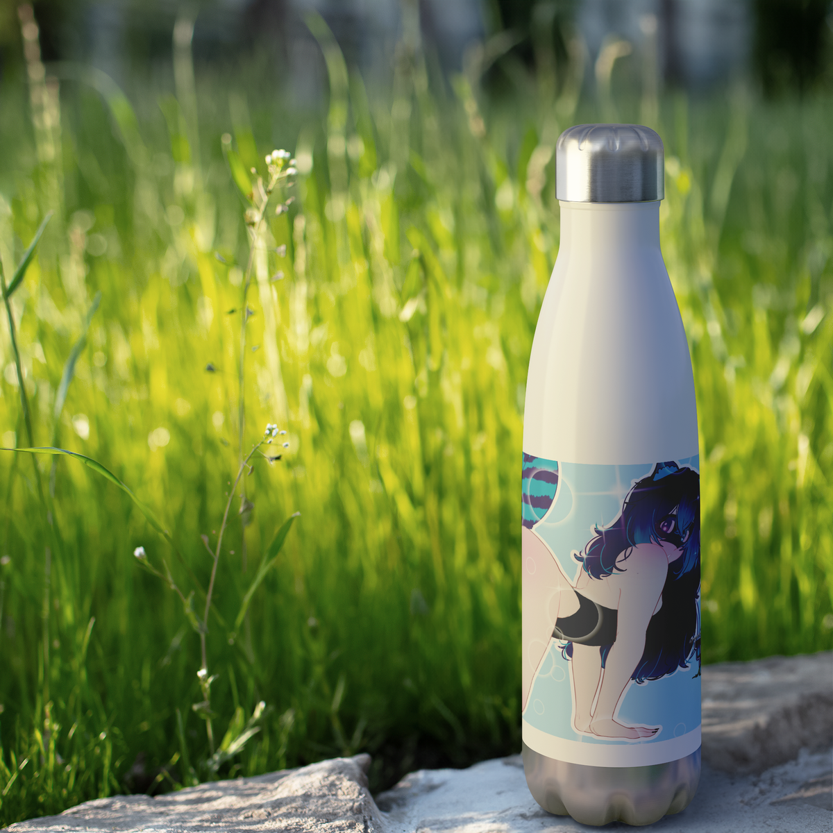 TrashedHeart_-_20oz_Insulated_Bottle_59_WaterBottle_Outdoor_grass_Mockup.png_16161071