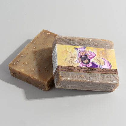 Vixxie Nocturne - Sweet Mischief Oat Milk Honey Soap