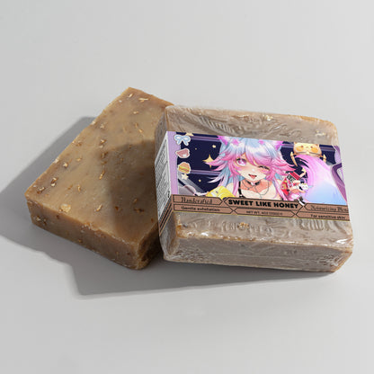 Akuma Miko - Sweet Like Honey Oat Milk Honey Soap