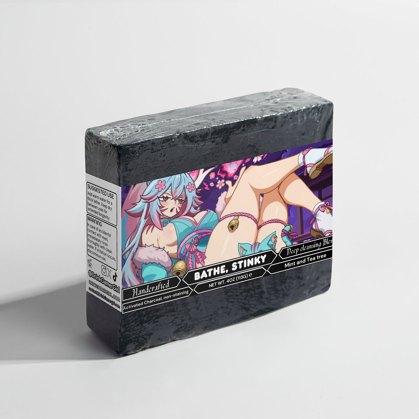 Akuma Miko - Bathe, Stinky Charcoal Soap