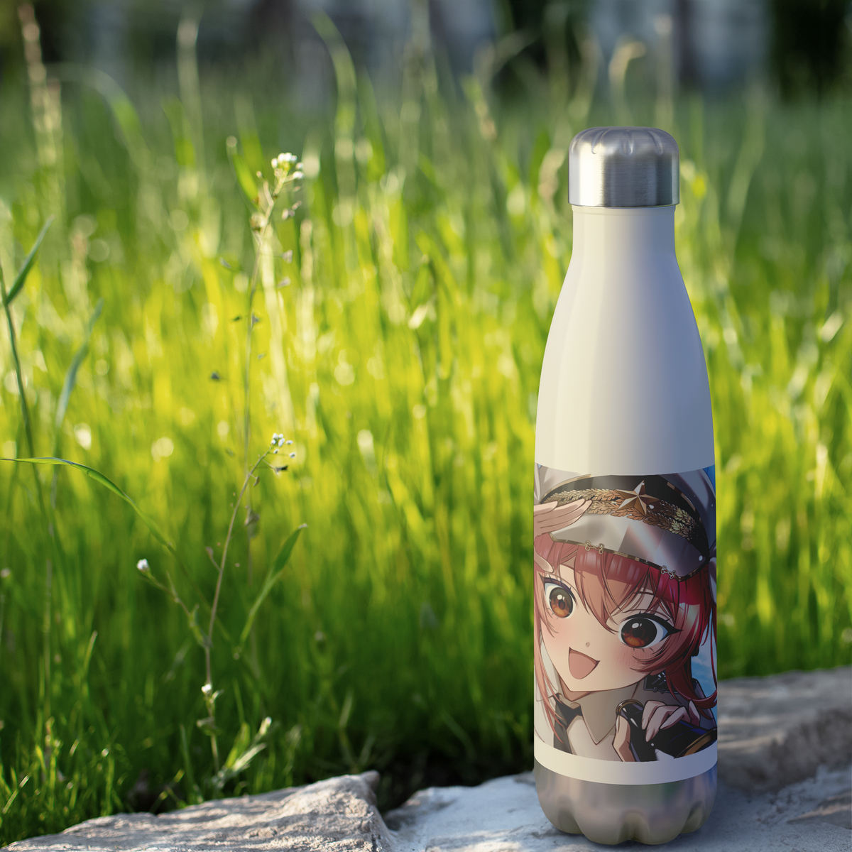 AdmiralTrina_-_20oz_Insulated_Bottle_59_WaterBottle_Outdoor_grass_Mockup.png_16163937