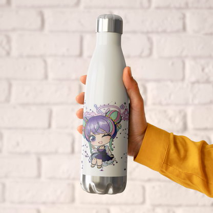Aurora_Dyne_-_20oz_Insulated_Bottle_591_WaterBottle_HoldingHand_AS_Mockup.png_16167071