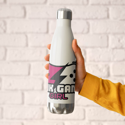 DGG_-_20oz_Insulated_Bottle_WaterBottle_HoldingHand_AS_Mockup.png_16159592