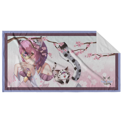 Emie_Chise_Kitty_-_Limited_Edition_Beach_Main_Fold_Horizontal_Mockup.png