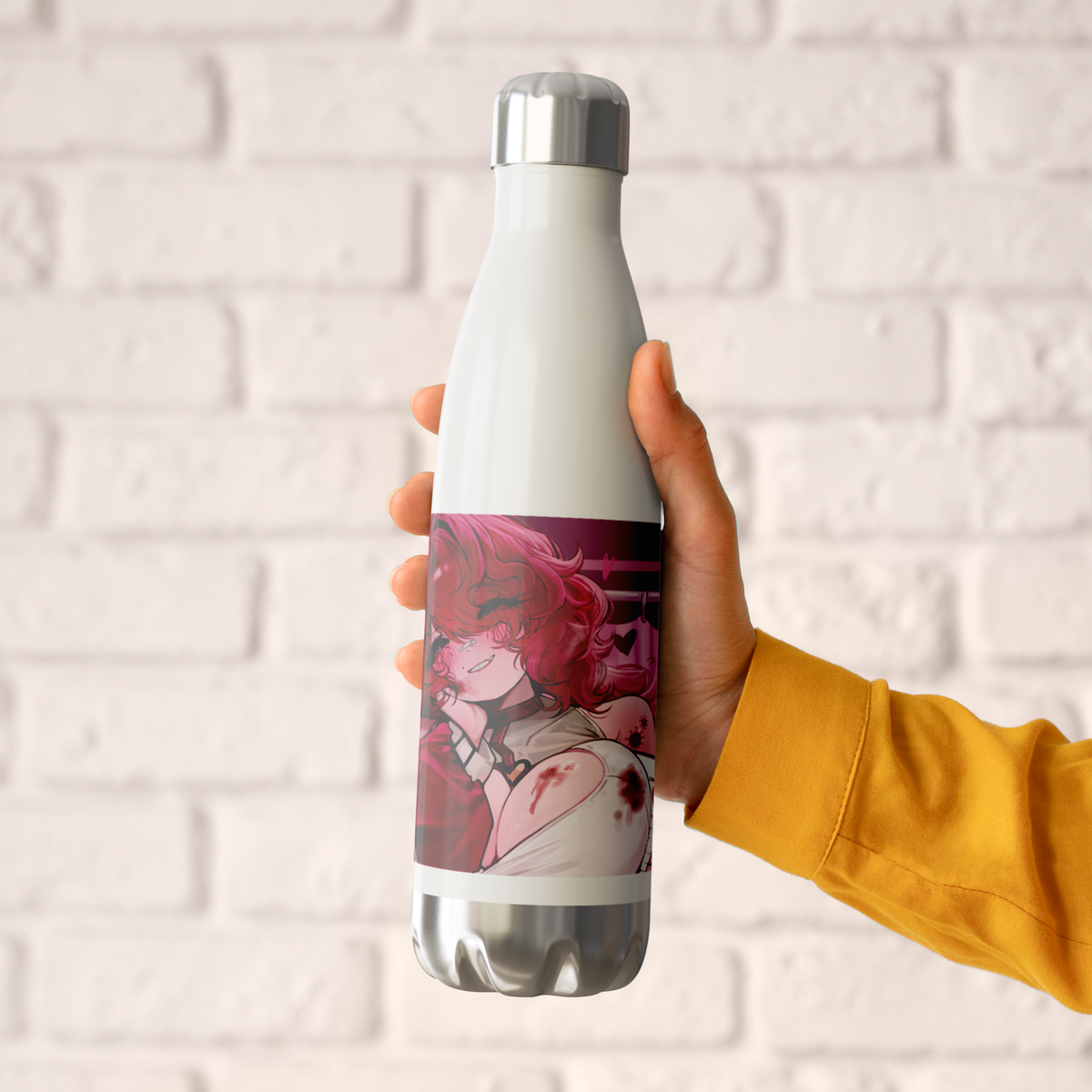 Nasu_Aisuru_-_20oz_Insulated_Bottle_591_WaterBottle_HoldingHand_AS_Mockup.png_16166924