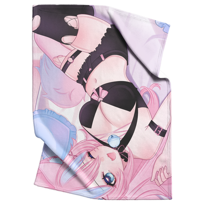 Plushyloz_-_Blanket_V_Blanket_Top_Bottom_Folds_Mockup.png_15370861