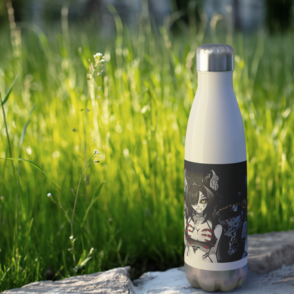Solar_Studios_-_20oz_Insulated_Bottle_5_WaterBottle_Outdoor_grass_Mockup.png_16160683